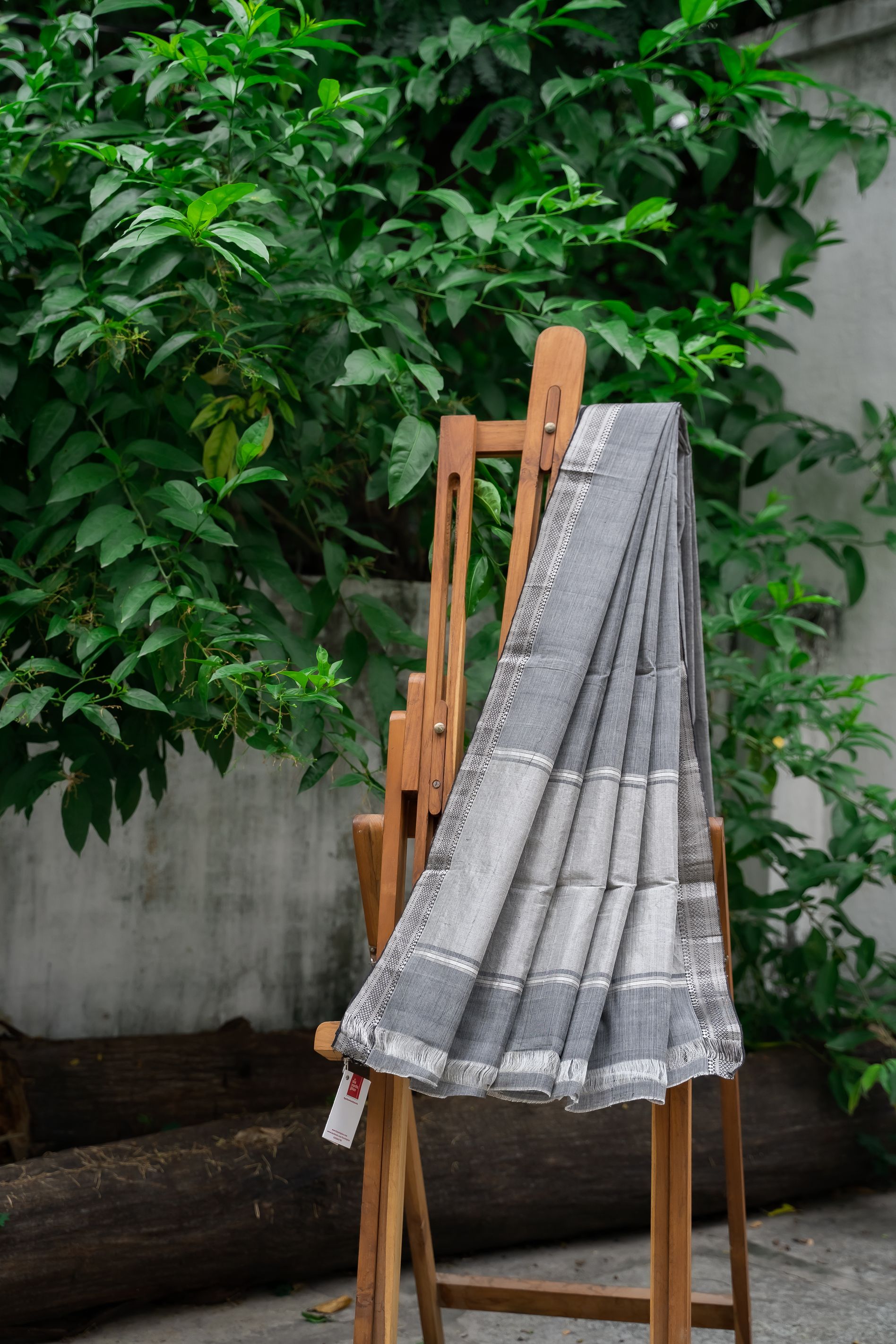 Mangalagiri Cotton Silver Nizam Border Saree - Grey